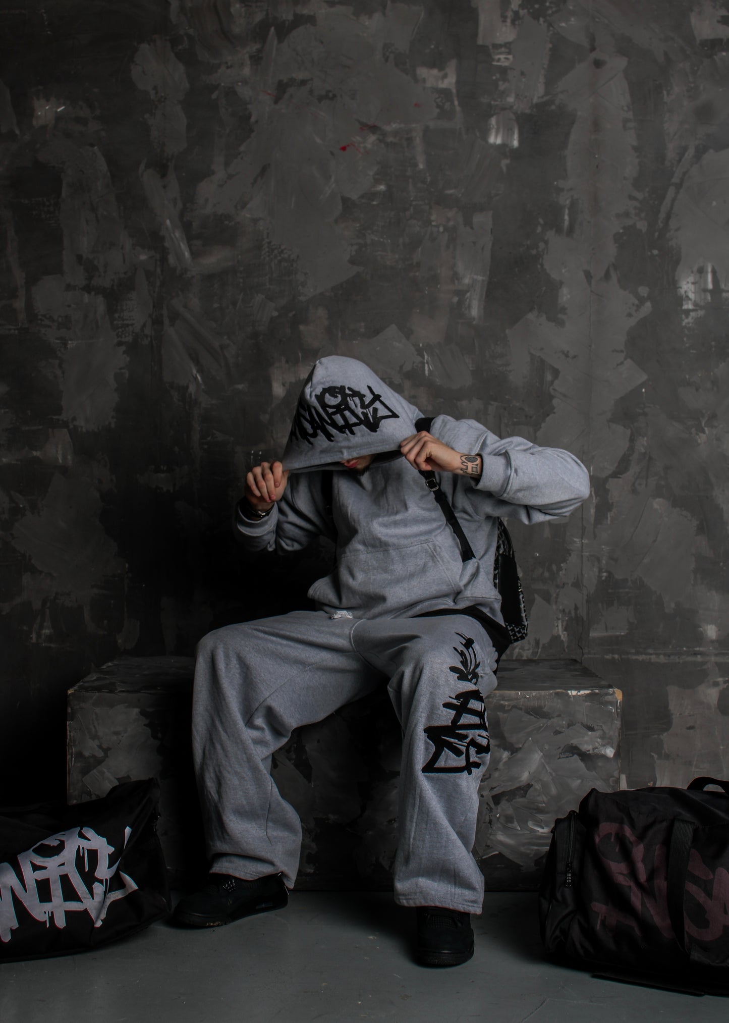 INSANITY “LONE WOLF” SUIT